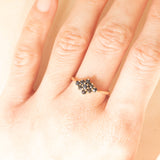 Anello vintage in oro giallo 9K con zaffiri (0.45ctw ca.), anno 1982