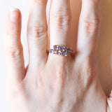 Anello moderno in oro giallo 9K con tanzaniti (1ctw ca.)