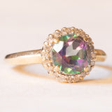 Anello a margherita moderno in oro giallo 9K con topazio mistico (1.30ct ca.) e diamanti di taglio brillante (0.20ctw ca.)