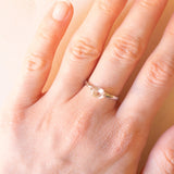 Solitario vintage in oro bianco 9K con morganite rosa chiaro (0.60ct ca.)