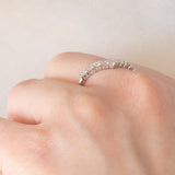 Anello a “V” in platino con diamanti di taglio brillante (0.50ctw), anni ‘80