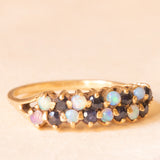 Anello vintage in oro giallo 8K con zaffiri (0.16ctw ca.) e opali (0.08ctw ca.), anni ‘60/‘70