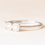 Anello “trilogy” in oro bianco 18K con diamanti (0.42ctw ca.), anni ‘80