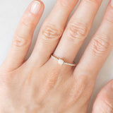 Solitario moderno in oro giallo 10K con diamanti (0.33ctw ca.)