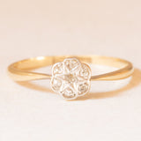 Anello a fiore antico in platino e oro giallo 18K con diamanti di taglio vecchia miniera, 1901-1910