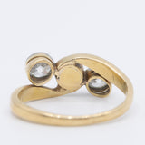 Trilogy antico in oro giallo 18K e argento con diamanti di taglio vecchia miniera (0.70ctw ca.) e perla bianca, primi del ‘900