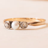 Trilogy antico in oro giallo 14K e argento con diamanti di taglio vecchia miniera (0.20ctw ca.) e perla, primi del ‘900