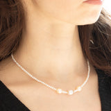 Collana vintage di perle bianche e in oro giallo 18K, anni ‘70/‘80