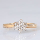 Anello a margherita vintage in oro giallo e bianco 9K con diamanti di taglio brillante (0.25ctw ca.), anni ‘80/‘90