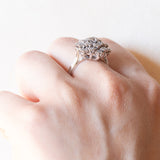Anello vintage a forma di fiocco di neve in oro bianco 18K con diamanti (0.10ctw ca.), anni ‘70