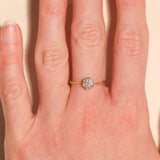 Anello a fiore antico in platino e oro giallo 18K con diamanti di taglio vecchia miniera, 1901-1910