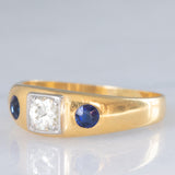 Trilogy gypsy vintage in oro giallo 18K con diamante (0.35ct ca.) e zaffiri (0.36ctw ca.), anni ‘50/‘60