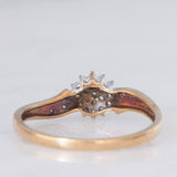 Anello a fiore vintage in oro giallo e bianco 9K con diamanti (0.15ctw ca.), anni ‘80