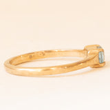 Anello solitario vintage in oro giallo 9K con topazio azzurro (0.35ct ca.), anno 1989