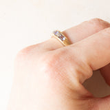 Veretta vintage in oro giallo e bianco 9K con tanzaniti (0.40ctw ca.) e diamanti, anno ‘2008