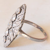 Anello Art Nouveau in oro bianco 14K con diamanti di taglio vecchia Europa (0.70ctw ca.) e di taglio rosetta, anni ‘20
