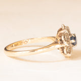 Anello a margherita vintage in oro giallo e bianco 9K con zaffiro (0.25ct ca.) e diamanti (0.06ctw ca.), anni ‘60