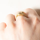 Anello vintage in oro giallo 18K con zaffiro e diamanti, anni '70
