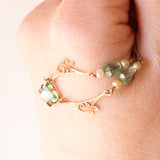 Collana vintage in oro giallo 9K con paste di vetro verdi e imitazioni di perle bianche, anni ‘70