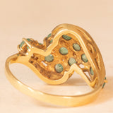 Anello vintage in oro giallo 18K con smeraldi (0.20ctw ca.) e diamanti (0.10ctw ca.), anni ‘70/‘80