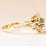 Anello a margherita vintage in oro giallo 14K con smeraldo (0.35ct ca.) e diamanti (0.50ctw ca.), anni ‘70