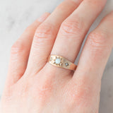 Trilogy gypsy antico in oro giallo 8K con opale e perline bianche, anni ‘10/‘20