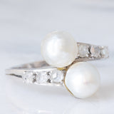 Anello contrarier vintage in oro bianco 18K con perle bianche e diamanti di taglio rosetta (0.36ctw ca.), anni ‘50/‘60