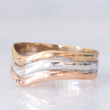 Anello “triplo” in tre ori (giallo, bianco e rosa) 8K con pietre bianche, anni ‘80