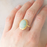 Anello vintage in oro giallo 18K con giada (8.50ct ca.), anni ‘70