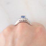 Anello a margherita in platino con tanzanite (1.70ct) e diamanti (1.28ctw), anni '90/anni '2000
