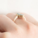 Anello antico in oro giallo 14K con cammeo su agata verde, primi del ‘900