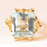 Anello da cocktail vintage in oro giallo 18K con acquamarina (7.50ct ca.), anni ‘60/‘70