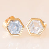 Orecchini vintage in oro giallo 8K con spinelli azzurri sintetici, anni ‘70/‘80