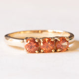 Anello trilogy moderno in oro giallo 9K con topazi arancioni trattati, anno 2006