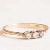 Trilogy vintage in oro giallo e bianco 9K con diamanti di taglio brillante (0.06ctw ca.)