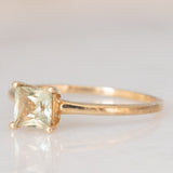 Solitario da cocktail moderno in oro giallo 10K con quarzo citrino (0.35ct ca.), anno 2016