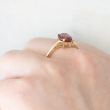 Solitario moderno in oro giallo 10K con granato (1.90ct ca.), anno 2017