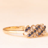 Anello vintage in oro giallo 9K con zaffiri (0.22ctw ca.) e diamanti (0.16ctw ca.), anno 1989