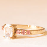 Anello vintage in oro giallo 9K con acquamarina (0.65ct ca.) e tormaline rosa (0.12ctw ca.), anno 2005