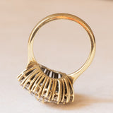 Anello a fiore vintage in oro giallo 18K con diamanti di taglio brillante (1.60ctw ca.), anni ‘60/‘70