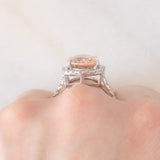 Anello a margherita vintage in platino con morganite (5.20ct) e diamanti (0.85ctw), anni ‘2000