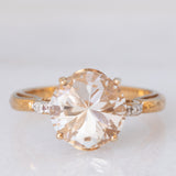 Anello da cocktail in oro giallo 9K con quarzo chiaro (3.40ct) e diamanti