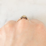 Solitario a fascia antico in oro giallo 14K con diamante di taglio rosetta (0.30ct ca.), fine ‘800/inizio ‘900