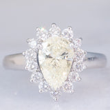 Anello a margherita e a goccia in platino con diamante centrale di 1.26ct e diamanti laterali (0.45ctw)