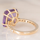 Anello da cocktail vintage in oro giallo 18K con ametista e diamanti di taglio brillante (0.24ctw ca.), anni ‘70/‘80