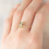 Toi et Moi vintage in oro giallo 14K con zaffiri verdi sintetici (1ctw ca.) e diamanti