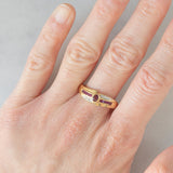 Anello vintage in oro giallo 18K con rubini e diamanti, anni ‘60/‘70