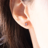 Orecchini moderni in oro giallo 9K con tanzaniti di taglio princess (0.20ctw ca.)