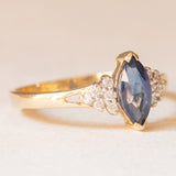 Anello vintage in oro giallo con zaffiro (0.80ct ca.) e diamanti di taglio brillante (0.18ctw ca.), anni ‘80