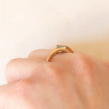 Anello vintage in oro giallo 9K con pasta di vetro verde e diamanti, anni ‘90